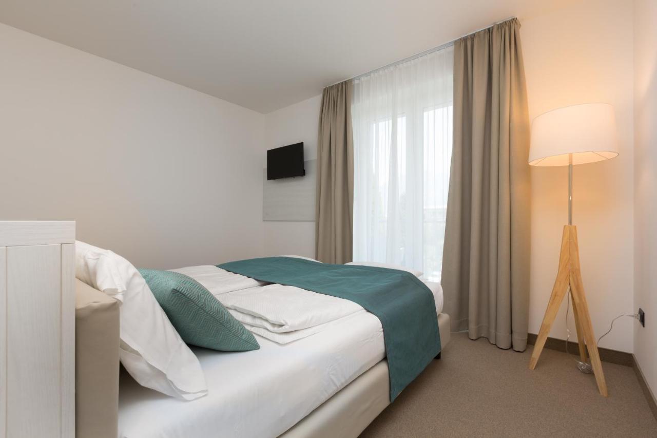 Brione Green Resort Riva del Garda Bagian luar foto